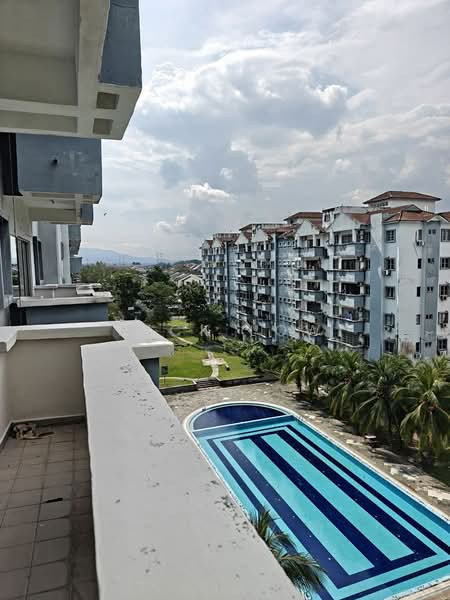 Pangsapuri untuk Disewa di Desa Skudai Apartment - Nick Low - Balcony - PropertyGuru.com.my