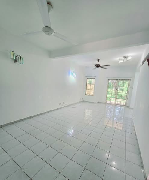 Rumah Teres 2 Tingkat untuk Dijual di Presint 8 (Putrajaya) - SHAMSIAH AJMAIN - Living Room - PropertyGuru.com.my