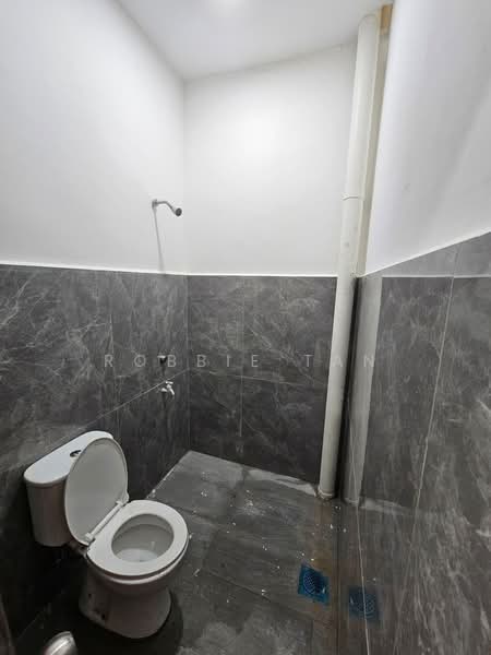 1-storey Terraced House for Sale in Kangkar Pulai (Skudai) - Robbie Tan - Bathroom - PropertyGuru.com.my