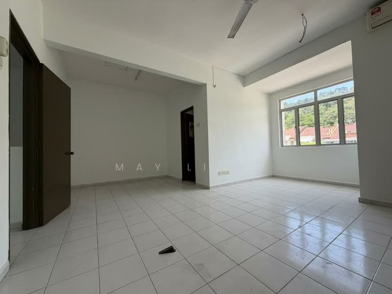 2-storey Terraced House for Sale in Kota Emerald (Rawang) - May Liong - Living Room - PropertyGuru.com.my