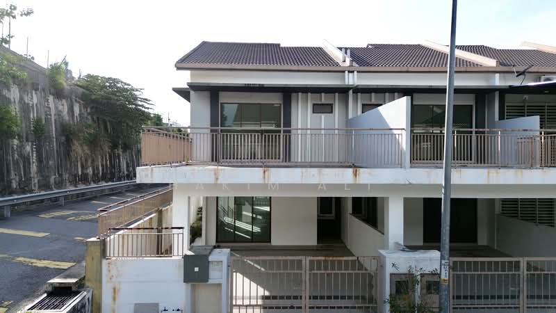 Terraced House for Sale in Nilai (Negeri Sembilan) - Hakim Ali - Exterior - PropertyGuru.com.my
