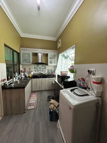 2-storey Terraced House for Sale in Setia Indah (Setia Alam) - Bee Har Chew - Kitchen - PropertyGuru.com.my