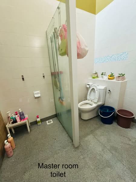 2-storey Terraced House for Sale in Setia Indah (Setia Alam) - Bee Har Chew - Bathroom - PropertyGuru.com.my