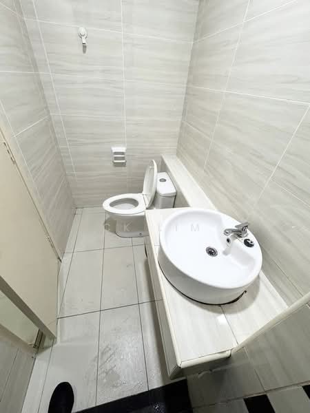 Service Residence for Rent at D'Summit Residences - CK Lim - Bathroom - PropertyGuru.com.my