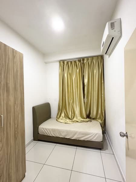Service Residence for Rent at D'Summit Residences - CK Lim - Bedroom - PropertyGuru.com.my