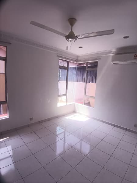 Cluster House for Sale in Taman Aman Perdana (Kapar) - Ivan Ng - Interior - PropertyGuru.com.my