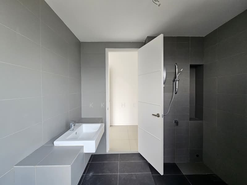 2-storey Terraced House for Sale in Tropicana Heights (Kajang) - KK HEW - Bathroom - PropertyGuru.com.my