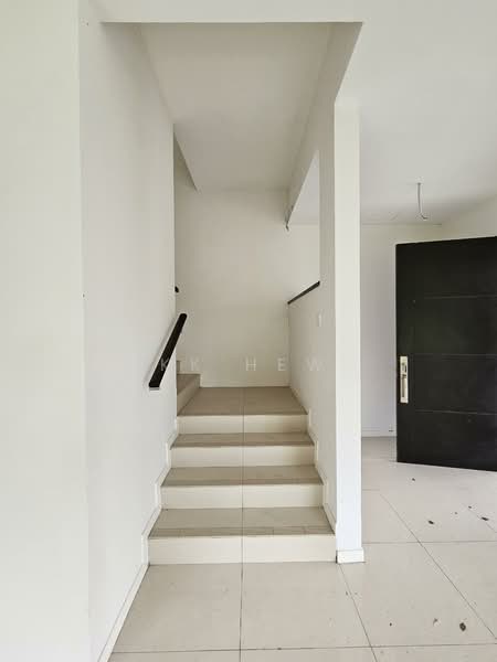 2-storey Terraced House for Sale in Tropicana Heights (Kajang) - KK HEW - Entrance - PropertyGuru.com.my