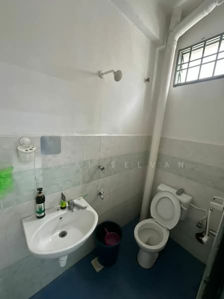 2-storey Terraced House for Sale in Taman Sri Pulai Perdana (Skudai) - Kalai Selvan - Bathroom - PropertyGuru.com.my