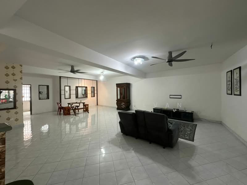 2-storey Terraced House for Sale in Taman Sri Pulai Perdana (Skudai) - Kalai Selvan - Living Room - PropertyGuru.com.my