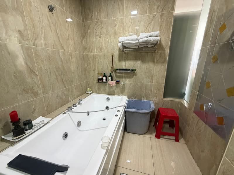 2.5-storey Terraced House for Sale in Bandar Country Homes (Rawang) - May Liong - Bathroom - PropertyGuru.com.my