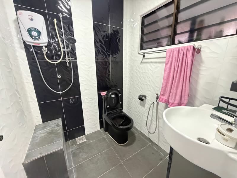 2.5-storey Terraced House for Sale in Bandar Country Homes (Rawang) - May Liong - PropertyGuru.com.my