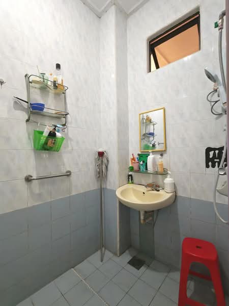2-storey Terraced House for Sale in Taman Pelangi Indah (Ulu Tiram) - Betty Ng - PropertyGuru.com.my