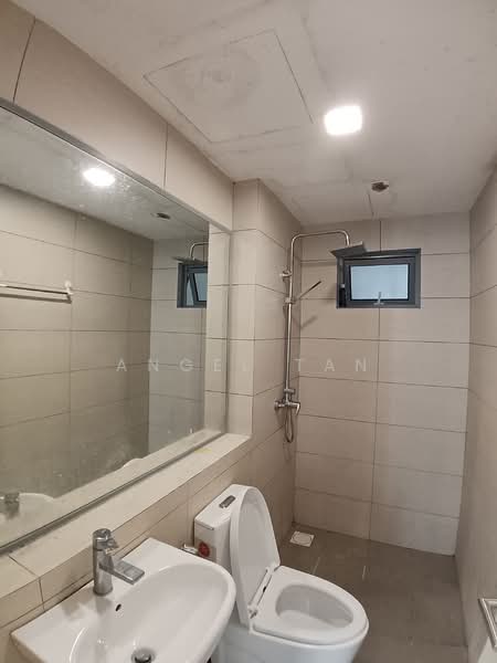 Condominium for Rent at Lakefront Residence - Angel Tan - Bathroom - PropertyGuru.com.my