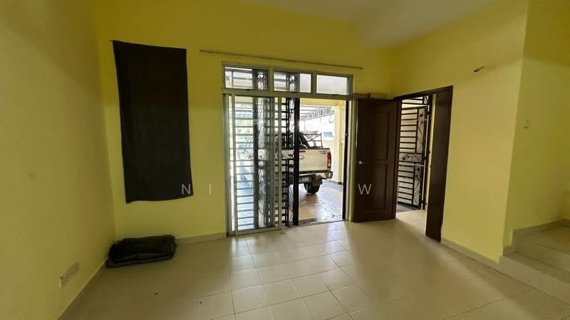 2-storey Terraced House for Rent in Kangkar Pulai (Skudai) - Nick Low - Living Room - PropertyGuru.com.my