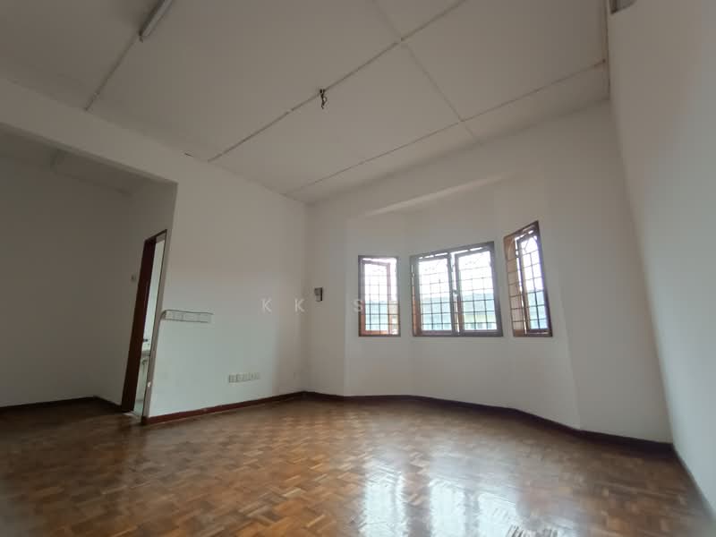 Rumah Teres 2 Tingkat untuk Dijual di Taman Putra Kajang (Kajang) - KK Sah - Living Room - PropertyGuru.com.my