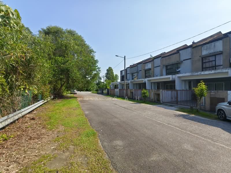 Rumah Teres 2 Tingkat untuk Dijual di Bandar Teknologi Kajang (Kajang) - KK Sah - Exterior - PropertyGuru.com.my