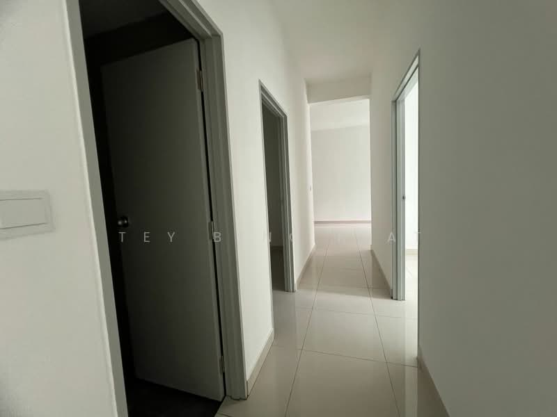 Condominium for Sale at Residensi Bintang - Tey Beng Keat - Corridor - PropertyGuru.com.my