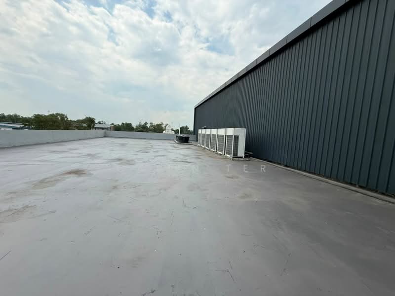 Factory for Rent in Pasir Gudang (Johor) - Caryn Ter - Roof - PropertyGuru.com.my