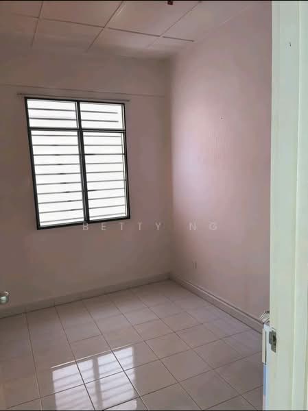 Apartment for Sale at Sri Awana Townhouse - Betty Ng - PropertyGuru.com.my