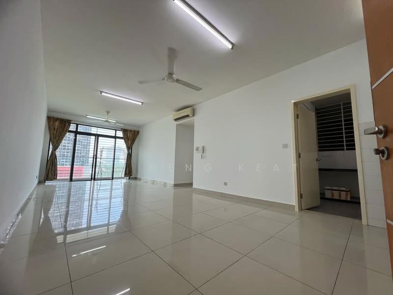 Kondominium untuk Dijual di The Z Residence - Tey Beng Keat - Living Room - PropertyGuru.com.my