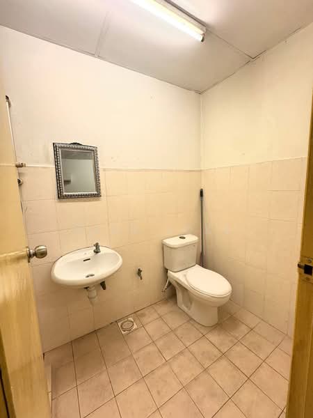 Kondominium untuk Dijual di Palm Spring @ Damansara - Reen Loke - Bathroom - PropertyGuru.com.my