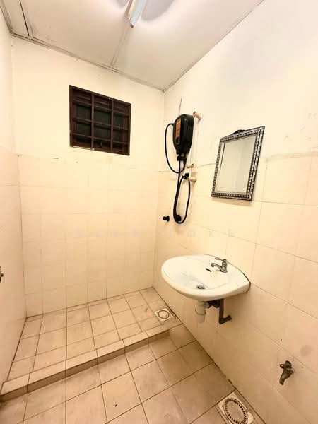 Kondominium untuk Dijual di Palm Spring @ Damansara - Reen Loke - Bathroom - PropertyGuru.com.my