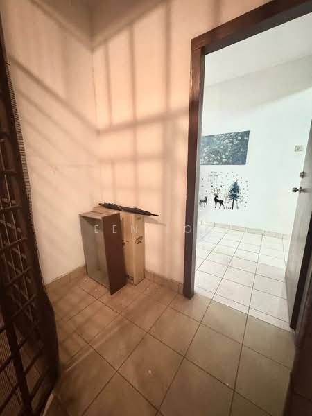 Kondominium untuk Dijual di Palm Spring @ Damansara - Reen Loke - Entrance - PropertyGuru.com.my