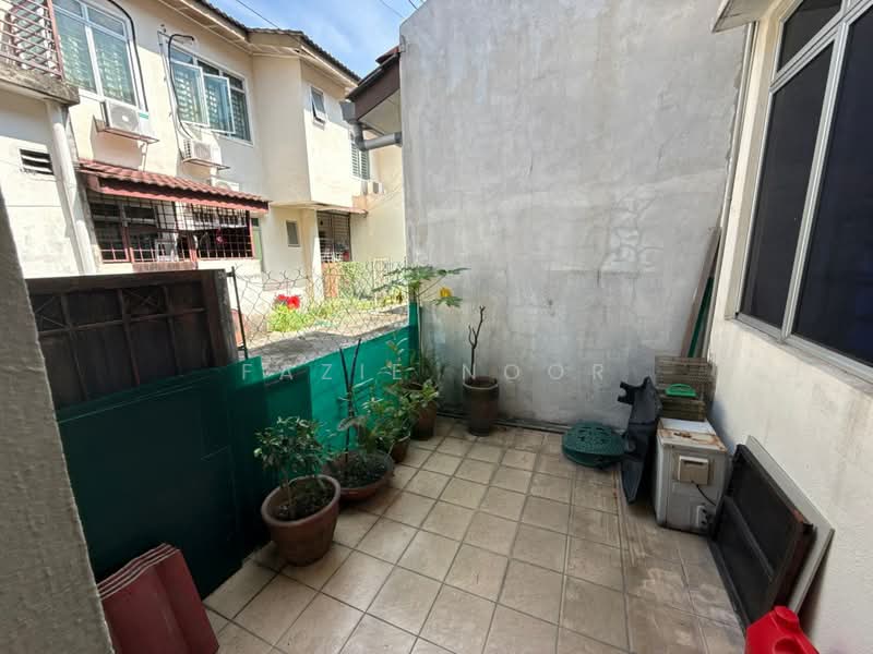 2-storey Terraced House for Sale in Seksyen 7 (Bangi) - Fazie Noor - Exterior - PropertyGuru.com.my