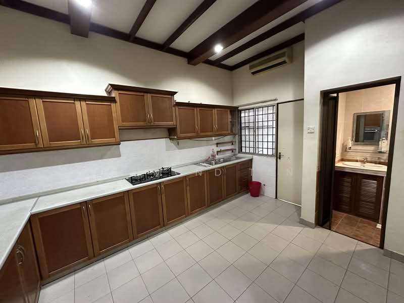 2-storey Terraced House for Sale in SS 21, Damansara Utama (Petaling Jaya) - Desmond Tan - Kitchen - PropertyGuru.com.my