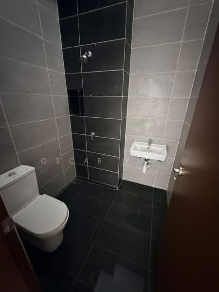 2-storey Terraced House for Sale in Bandar Dato Onn (Tebrau) - Oscar Wong - Bathroom - PropertyGuru.com.my