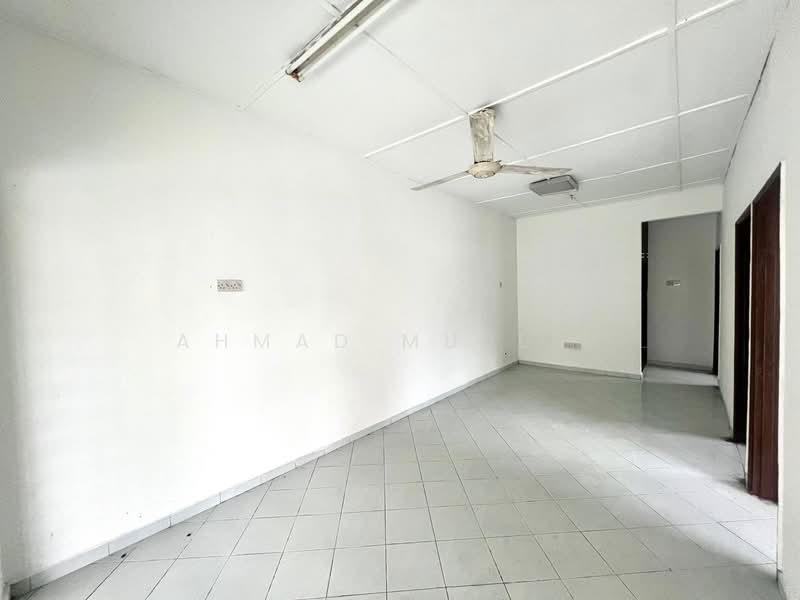 Rumah Teres 1 Tingkat untuk Dijual di Bandar Rinching Seksyen 4 (Semenyih) - Ahmad Muslim - PropertyGuru.com.my