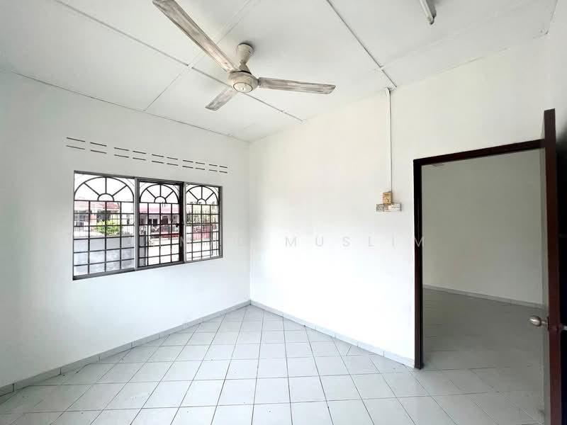 Rumah Teres 1 Tingkat untuk Dijual di Bandar Rinching Seksyen 4 (Semenyih) - Ahmad Muslim - PropertyGuru.com.my