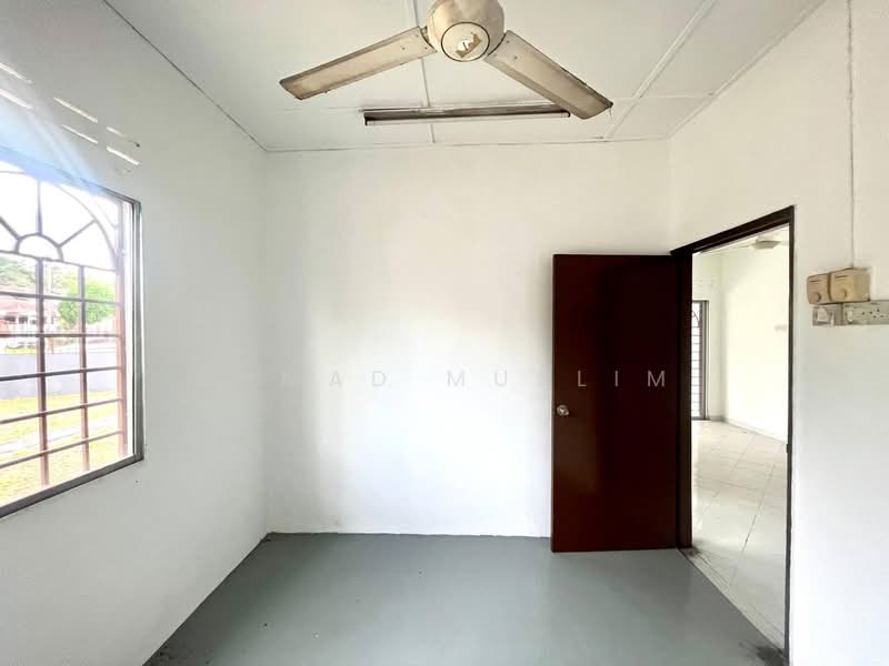 Rumah Teres 1 Tingkat untuk Dijual di Bandar Rinching Seksyen 4 (Semenyih) - Ahmad Muslim - PropertyGuru.com.my