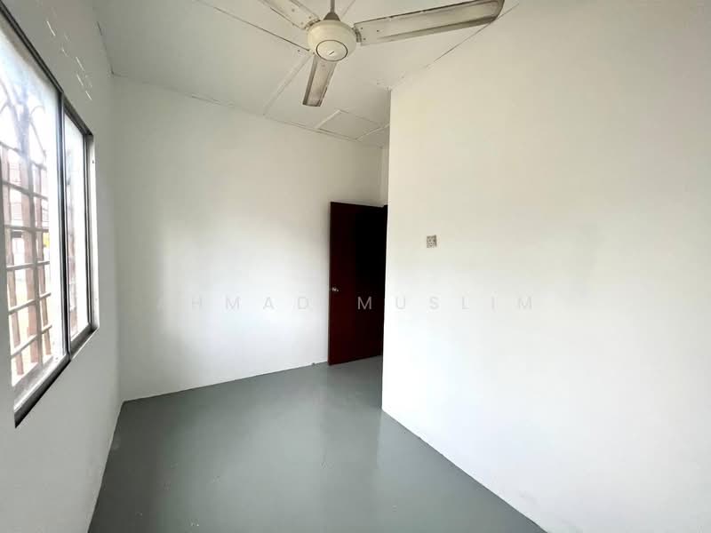 Rumah Teres 1 Tingkat untuk Dijual di Bandar Rinching Seksyen 4 (Semenyih) - Ahmad Muslim - PropertyGuru.com.my