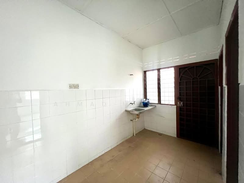 Rumah Teres 1 Tingkat untuk Dijual di Bandar Rinching Seksyen 4 (Semenyih) - Ahmad Muslim - PropertyGuru.com.my