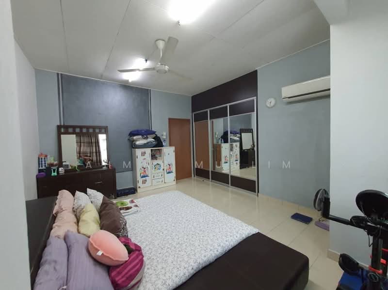 Rumah Teres 2 Tingkat untuk Dijual di Taman Pelangi Semenyih (Semenyih) - Ahmad Muslim - PropertyGuru.com.my