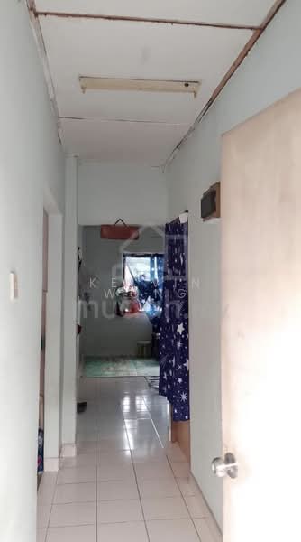 Flat for Sale at Gugusan Dedap - Kelvin Wong - Corridor - PropertyGuru.com.my