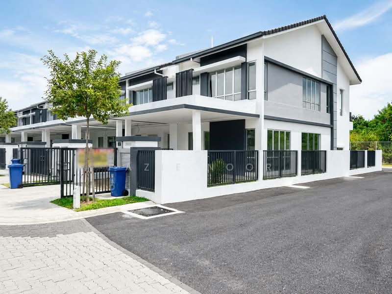 2-storey Terraced House for Sale in Sungai Buloh (Selangor) - Fazie Noor - Exterior - PropertyGuru.com.my