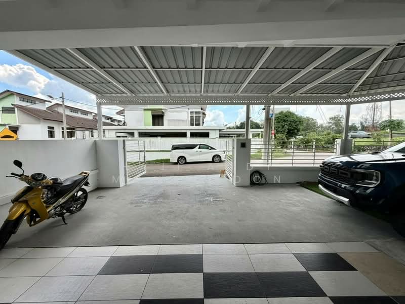 Rumah Teres 2 Tingkat untuk Dijual di Taman Bukit Dahlia (Pasir Gudang) - Haji Andy Mohamadon - Exterior - PropertyGuru.com.my