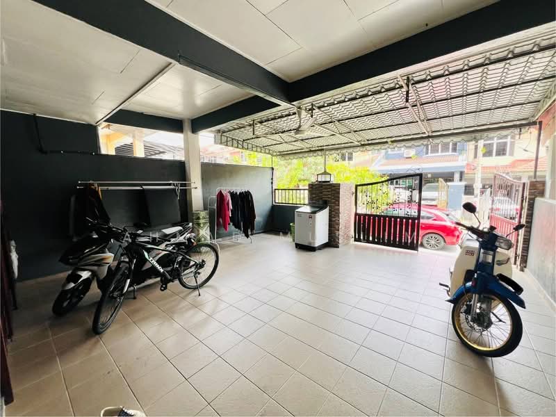 2-storey Terraced House for Sale in Kajang (Selangor) - Ahmad Muslim - Exterior - PropertyGuru.com.my