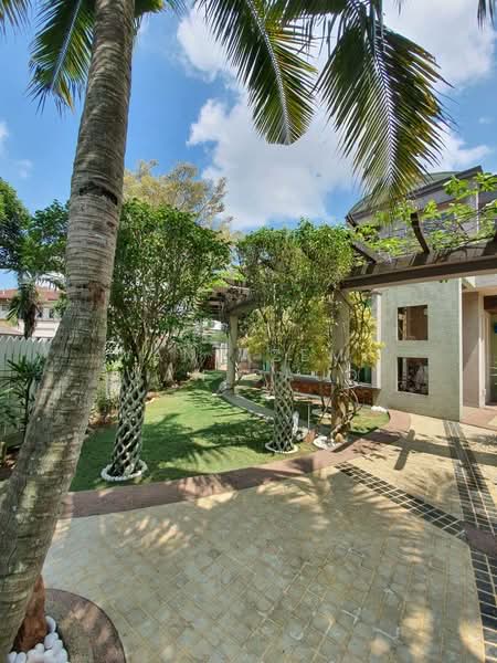 Bungalow for Sale in Ampang (Selangor) - Wan Azemi Wan Daud - Garden - PropertyGuru.com.my