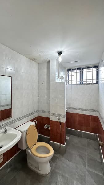 Apartment for Rent at Aster Court - Evelyn Tan - Bathroom - PropertyGuru.com.my