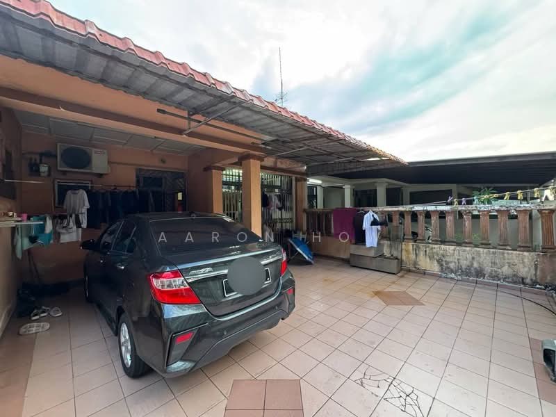 1-storey Terraced House for Sale in Taman Puteri Wangsa (Ulu Tiram) - Aaron How - Exterior - PropertyGuru.com.my