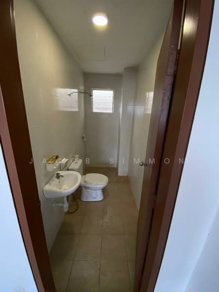 Apartment for Rent at Seri Warisan - Jacob Simmon - Bathroom - PropertyGuru.com.my