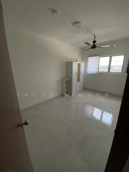Apartment for Rent at Seri Warisan - Jacob Simmon - Bedroom - PropertyGuru.com.my