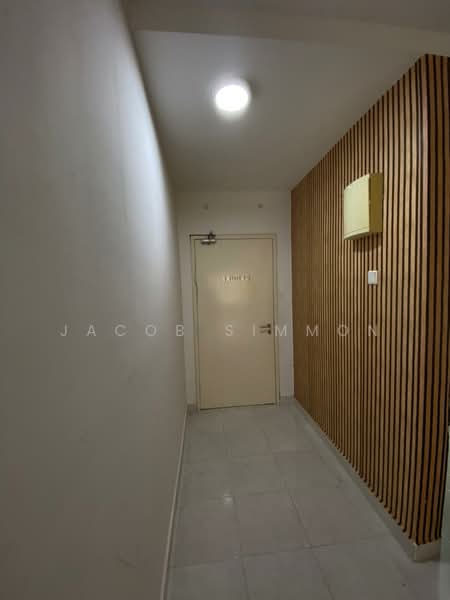 Apartment for Rent at Seri Warisan - Jacob Simmon - Corridor - PropertyGuru.com.my