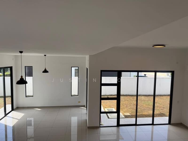 Cluster House for Rent in Iskandar Puteri (Nusajaya) (Johor) - Justin Soo - Living Room - PropertyGuru.com.my