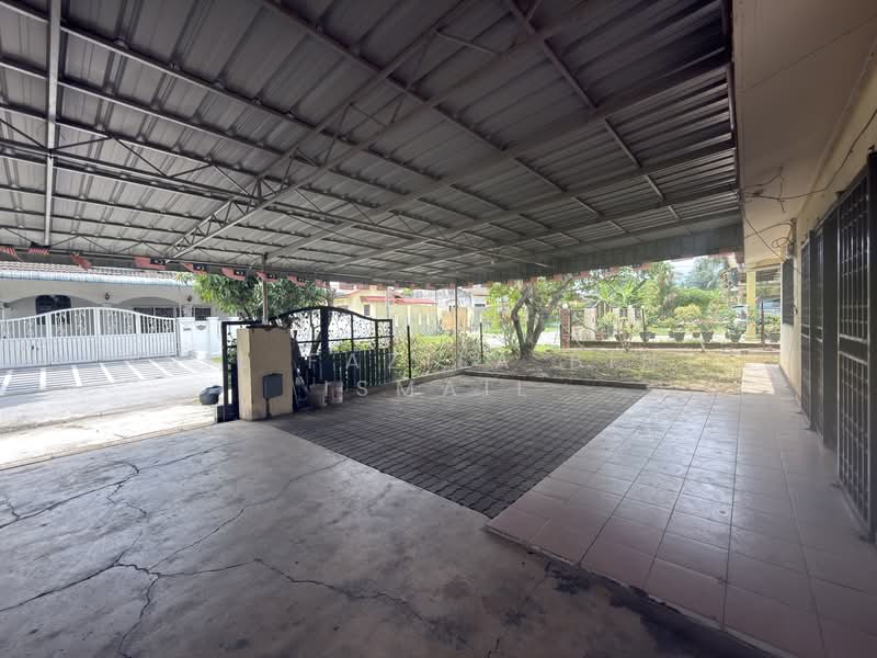 Rumah Banglo untuk Dijual di Kampung Tersusun Tasek (Ipoh) - Anil Fazila Binti Ismail - Exterior - PropertyGuru.com.my