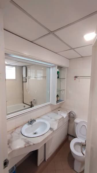Kondominium untuk Disewa di Sri York Condominium - Ivy Yeoh - Bathroom - PropertyGuru.com.my